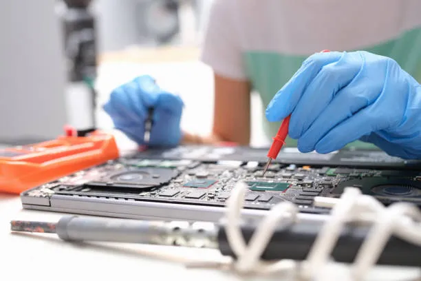 Curso de montagem e manutenção de computador