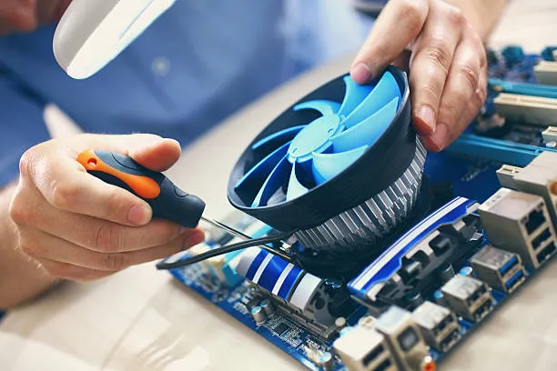 Curso de montagem e manutenção de computadores